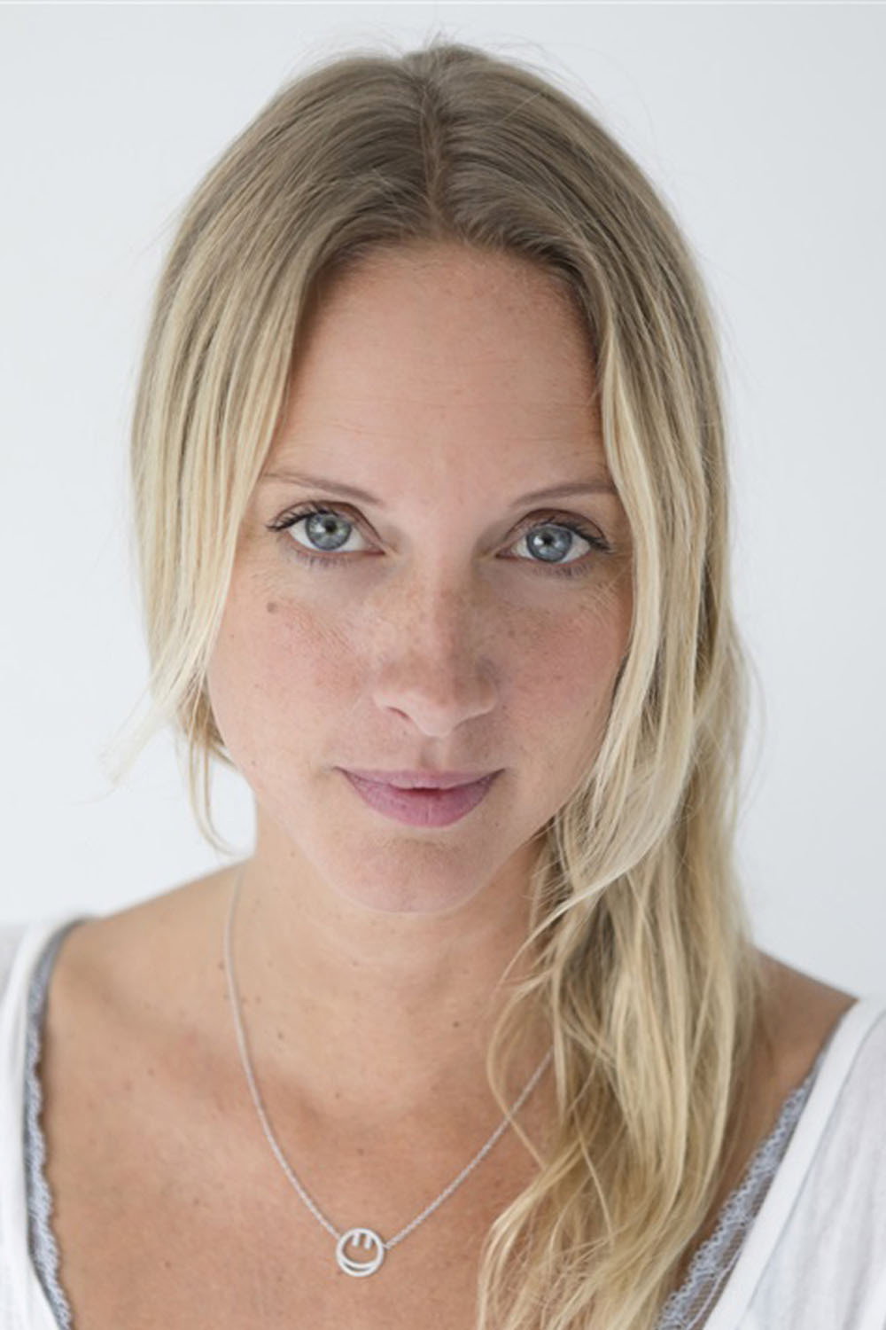 Bérénice Baôo as Valérie Griyeb in Unseen