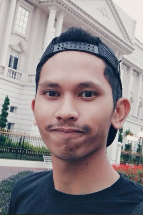 Sadana Agung as Niki in Nikah Yuk!