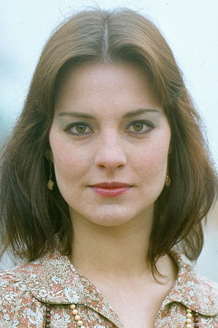 Dana Bartůňková as Laura (voice) in Zvířata ve městě