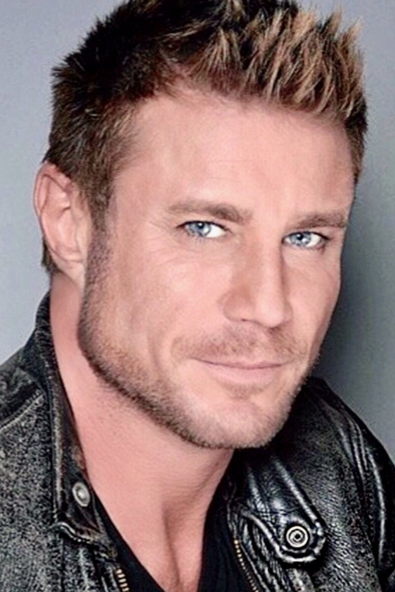 Jaason Simmons as Simms, Endeavor Crew in Velocity Trap