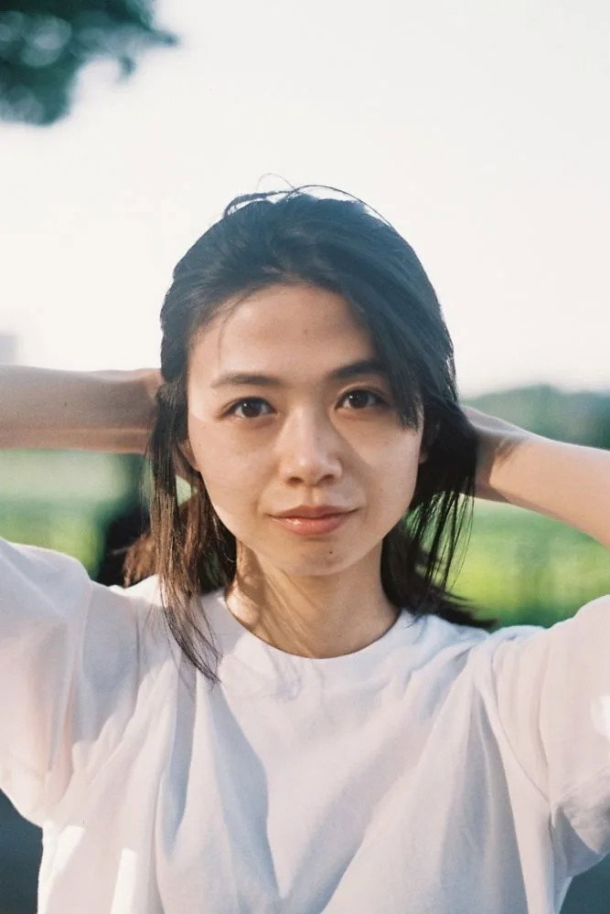 青山祥子 as Miki Akagi in High-Speed Parahero Gand-D