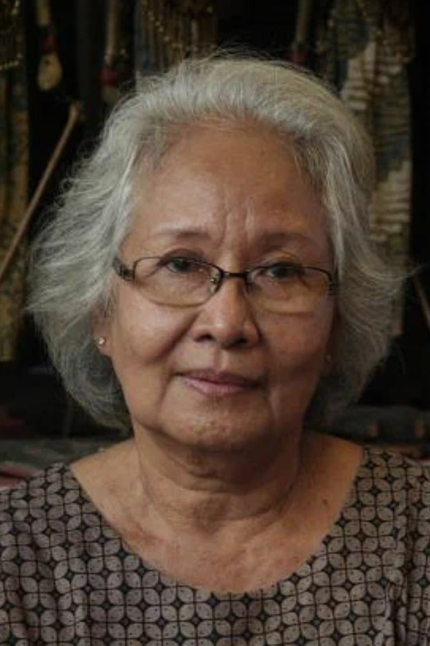Mien Brojo as Resnu's Mother in Natalan