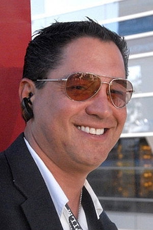Sajen Corona as Arturo in Gettin' It