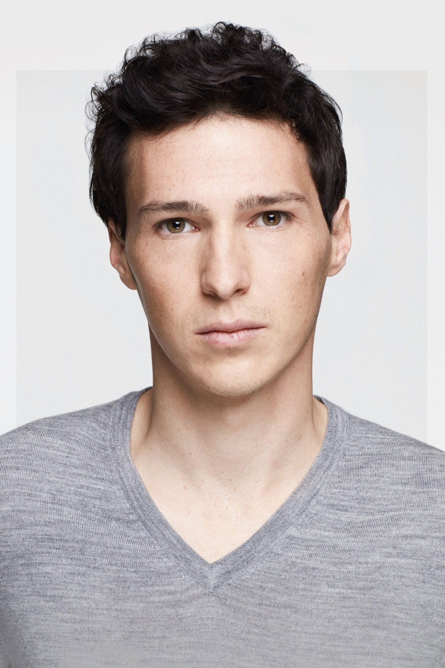 Thomas Silberstein as Dylan Boitel in Clash