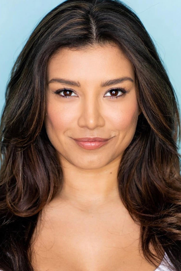 Ivana Rojas as Sarah Reeve in The Activated Man