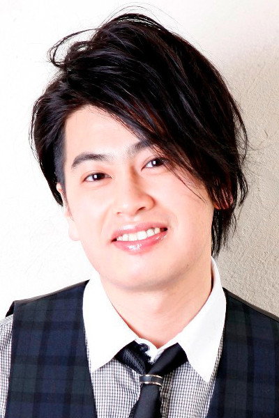 大須賀純 as Tsubaki (voice) in Fena: Pirate Princess