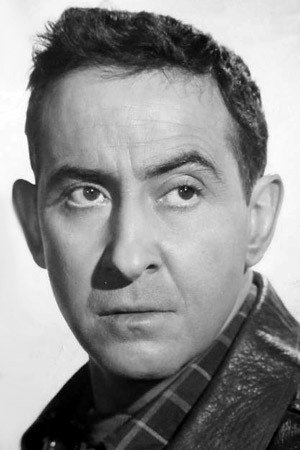 Luis Prendes as Inspector Basilio Lérida in White Skin Market
