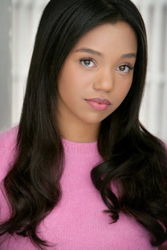 Daphne Blunt as Erin Gleason in Another Day in America