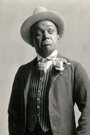 Laurence Criner as Green in While Thousands Cheer