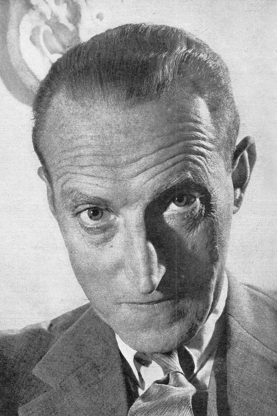 Kazimierz Rudzki as Priest in Lenin in Poland