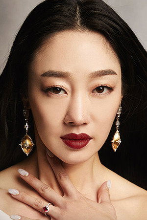 최여진 as Ko Yoo-jin in My Holo Love