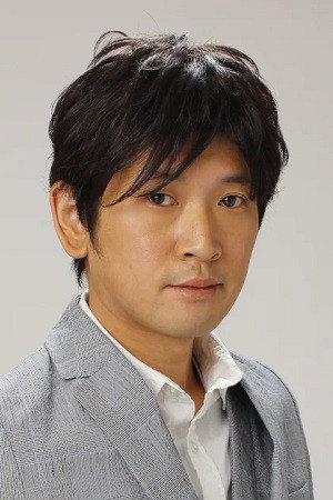 長谷川朝晴 as 望月春樹 in 鉄道捜査官