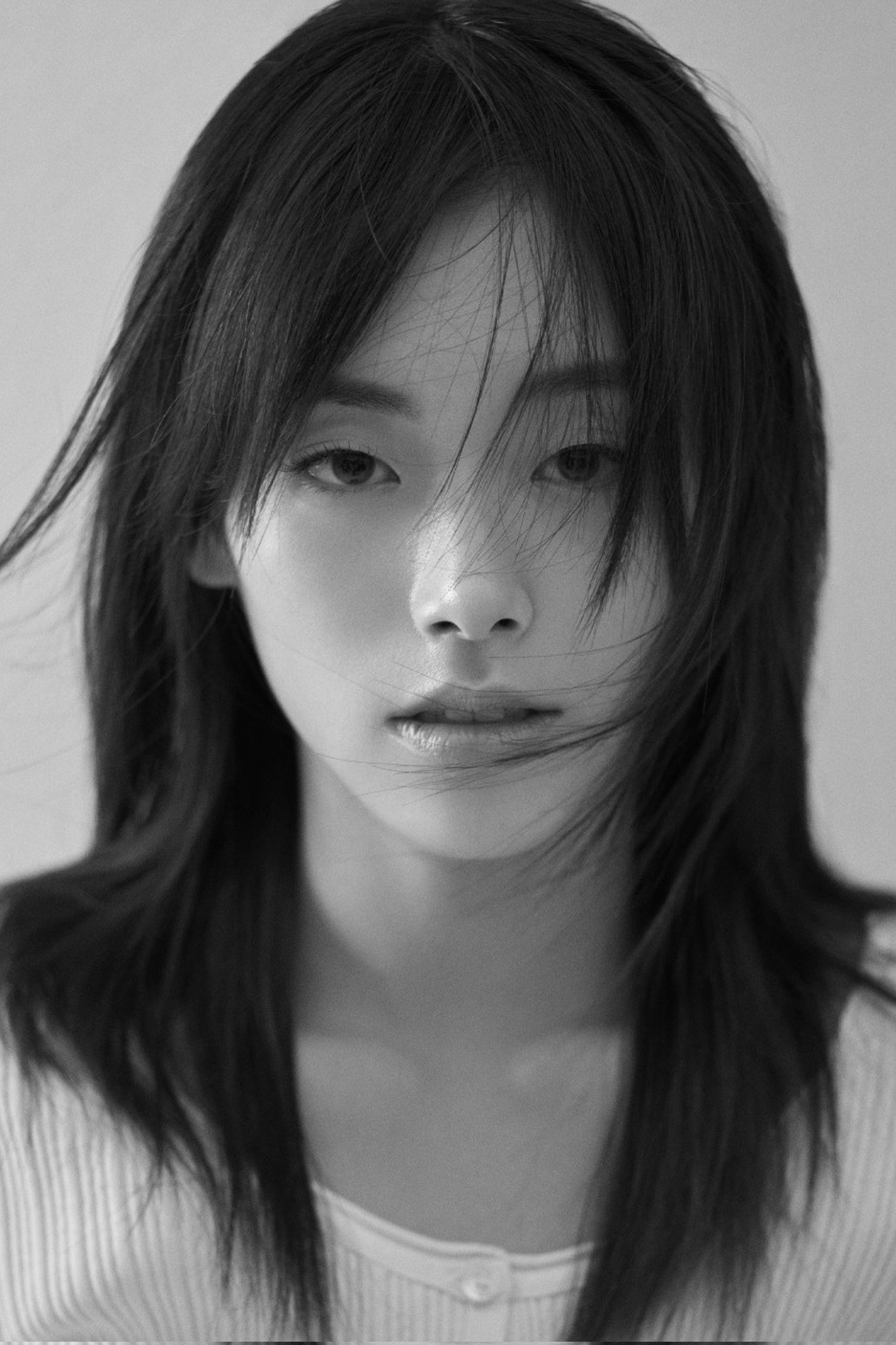 권희송 as Min-jeong in Hurdle