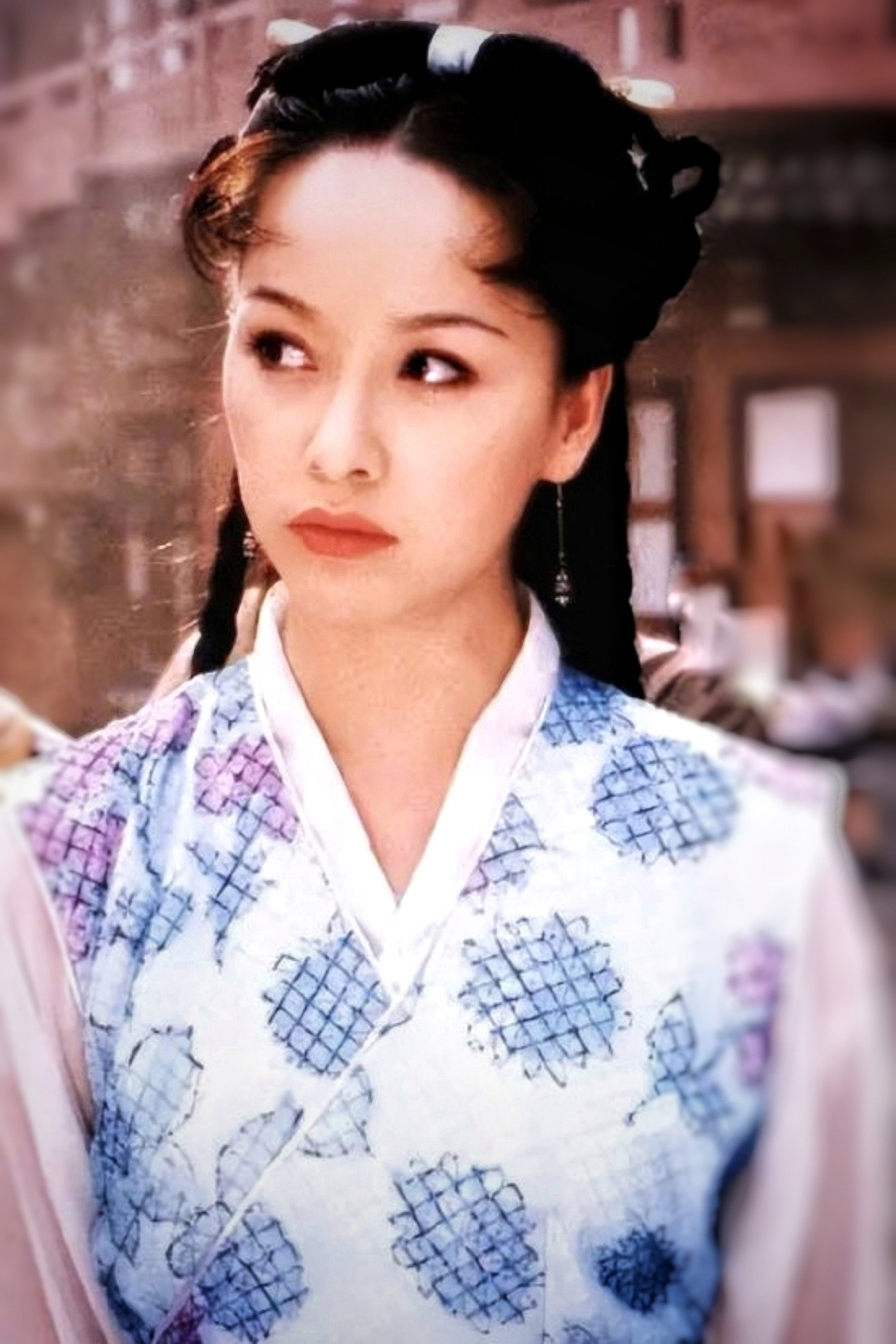 Song Yan as 许平君 in Wulong Prince