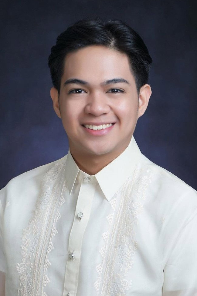 Francis Magundayao as Japoy "Poy" Lozada in For Each Other