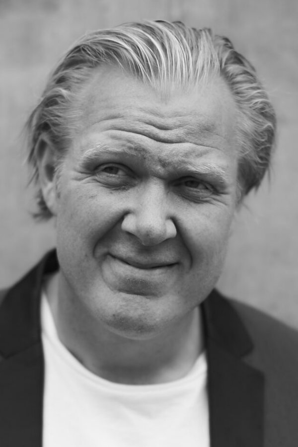 Lars DK Nielsen as Musiker in Det sene show med Christian Fuhlendorff