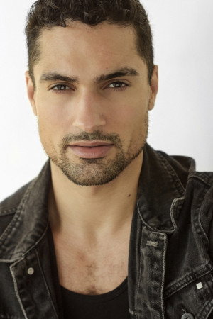 Darien Martin as Incandesto in Flora & Ulysses
