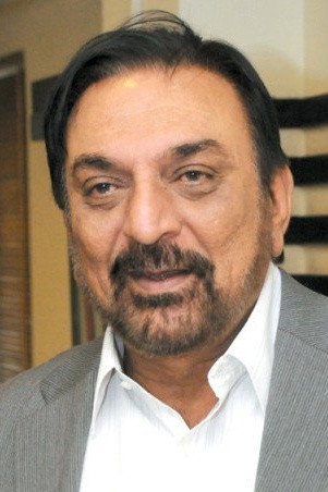 Abid Ali as Patel in Bunty I Love You