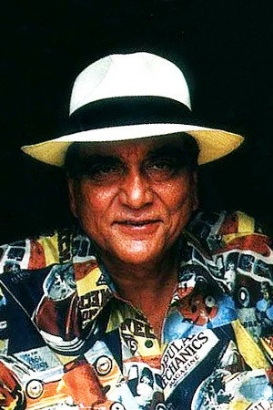 Goga Kapoor as Chandu (Tara's molestor) in Ek Kunwari Ek Kunwara