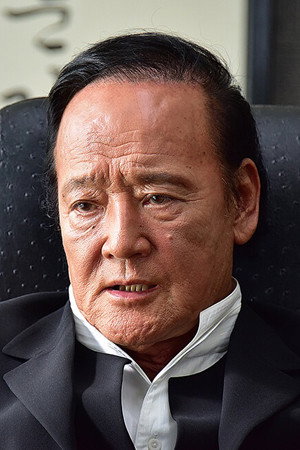 金田時男 as Mr. Chang in Outrage Coda