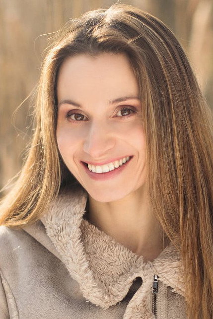 Slávka Halčáková as Lucia in Half Breakdown