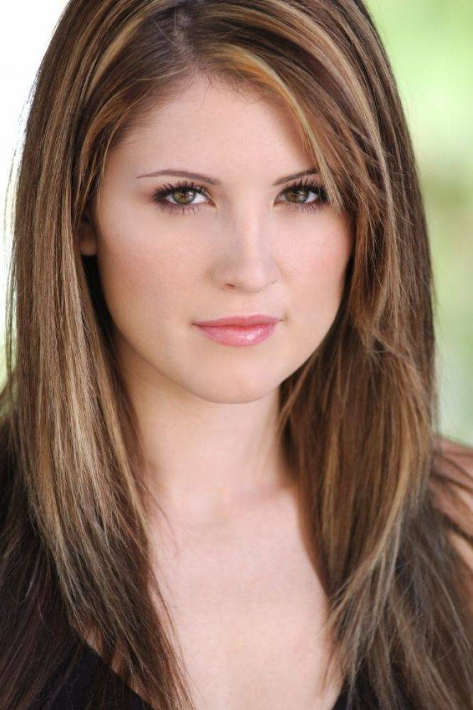 Tanya Dempsey as Violet in Razor