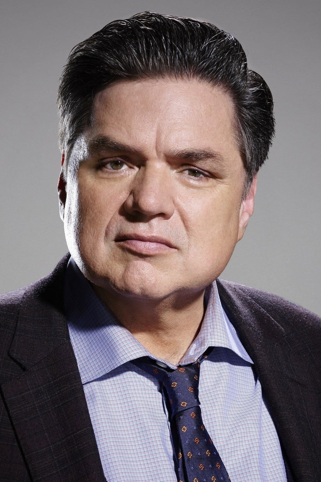 Oliver Platt as Wallace Benton in Deadline