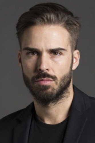 Álex Barahona as José Luis in El Gordo: A True Story