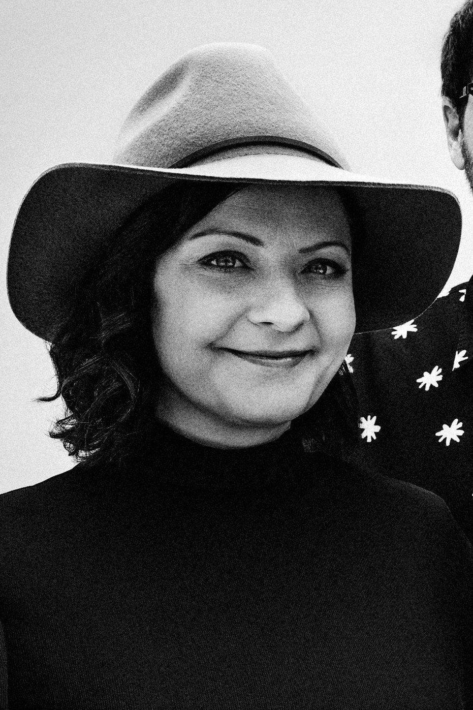 Marie-Annick Lépine as Self - Les Cowboys Fringants in Les Cowboys Fringants - L’Amérique Pleure