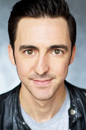 Chris Baker as Weasely Stan in The Idiot