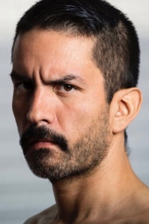 Bernardo Benítez as Fidel in I Thought You Were Not Going to Wait for Me