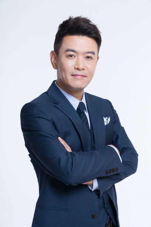 김대희 as Gu Man Ri in Rad Science
