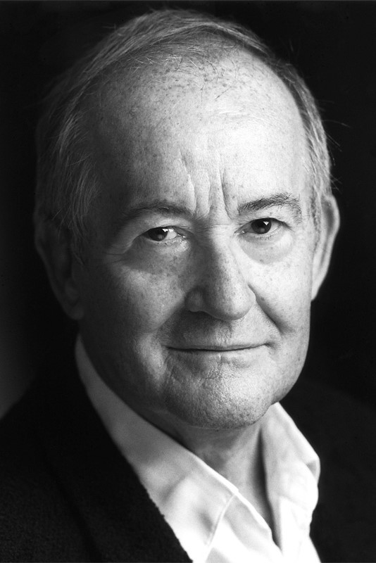Charles Kay as Pendleton in Edge of Darkness
