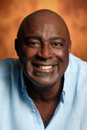 Widemir Normil as Raymond Célestin in Escouade 99