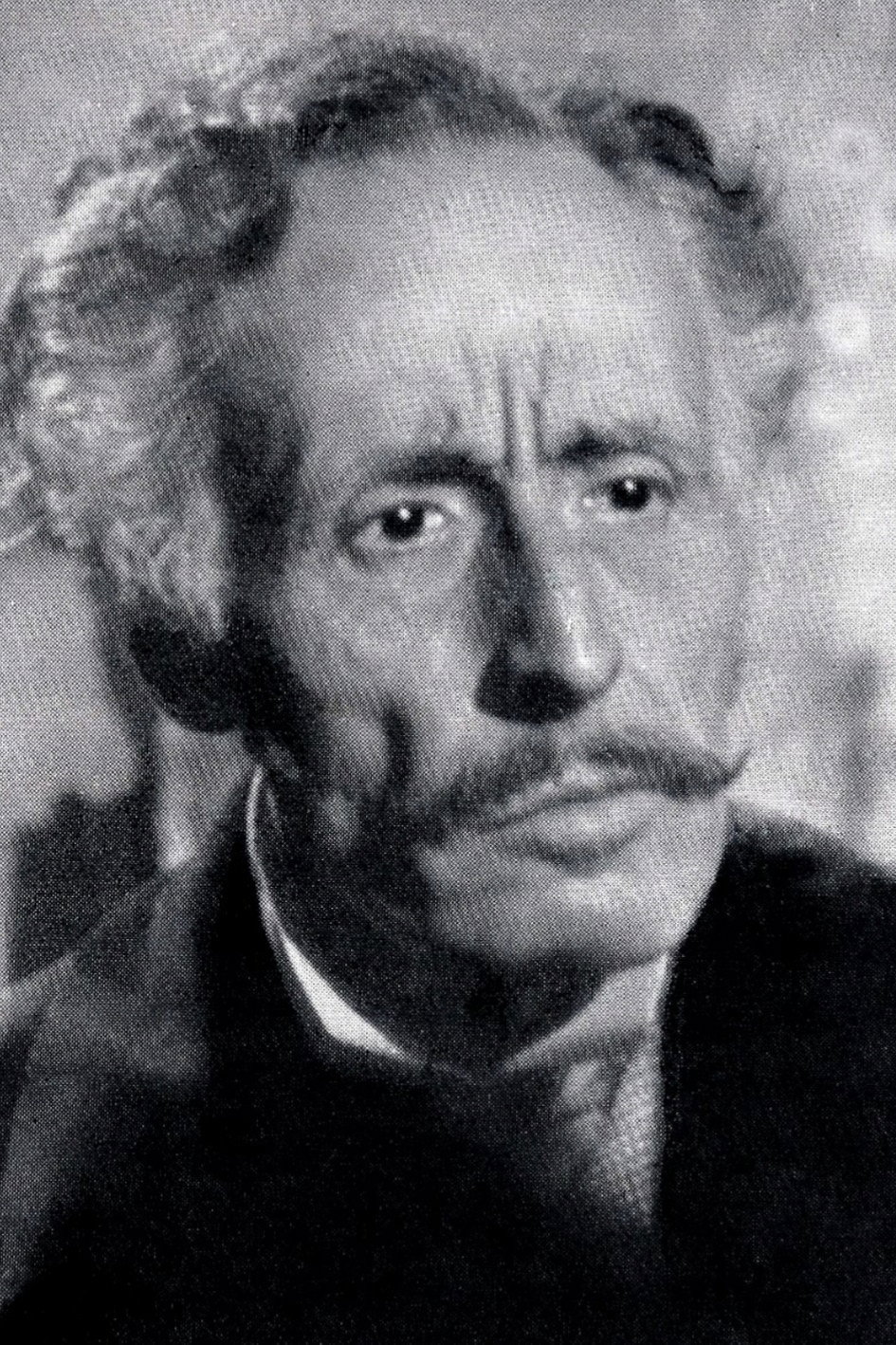 Lauro Gazzolo as Ingegnere Felix in Il tallone di Achille