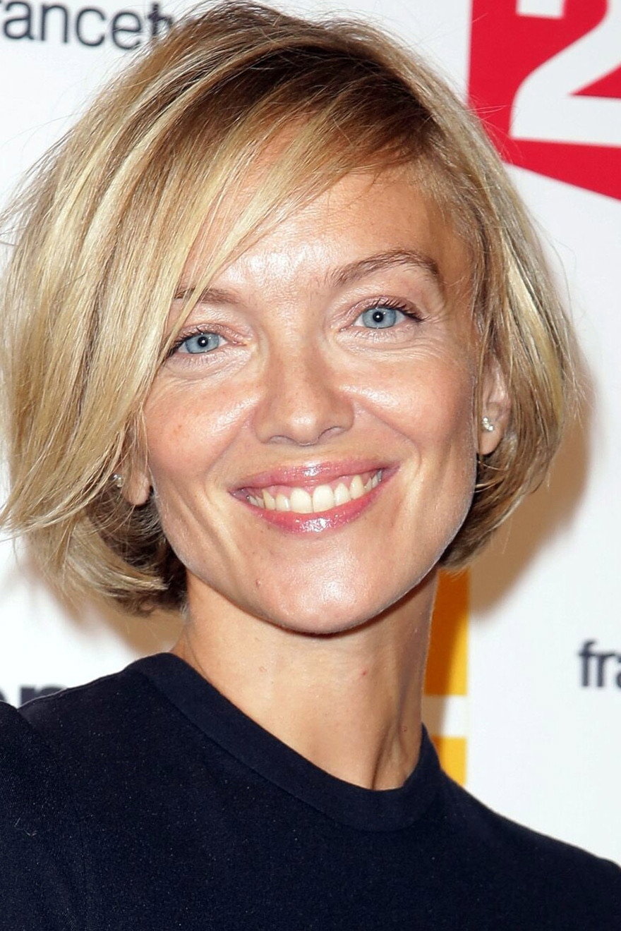 Maya Lauqué as Self - Host in Télématin