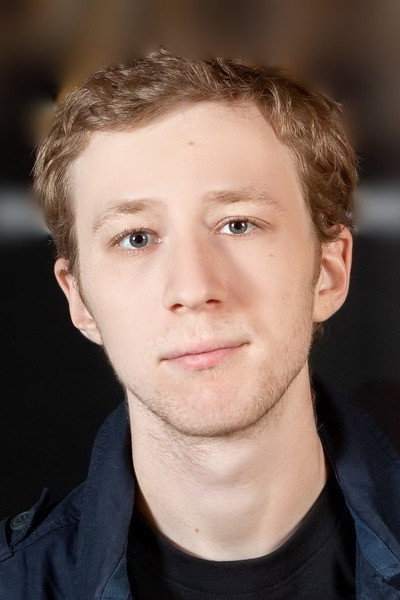 Семён Трескунов as Sergeant Eugene Krasavin in Зелёный фургон