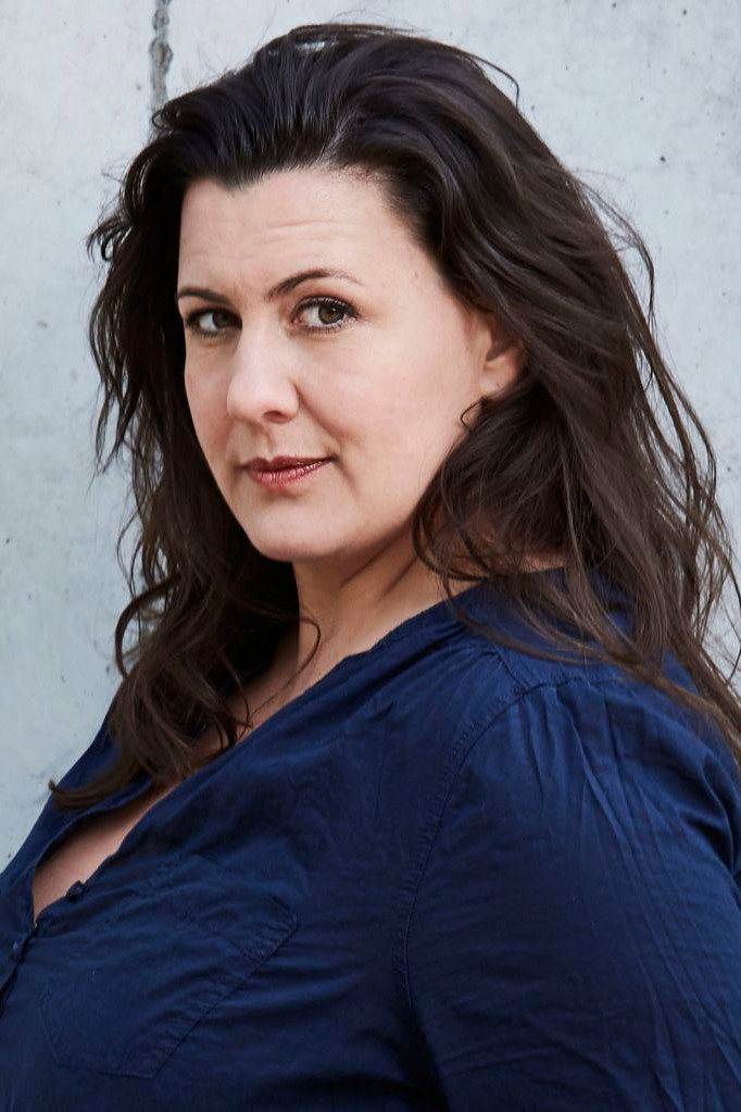 Stephanie Kämmer as Therapeutin in Lu von Loser
