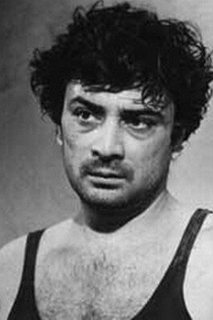 Victor Cavallo as Antonio Pelosi in The Devil Is a Part-Timer!