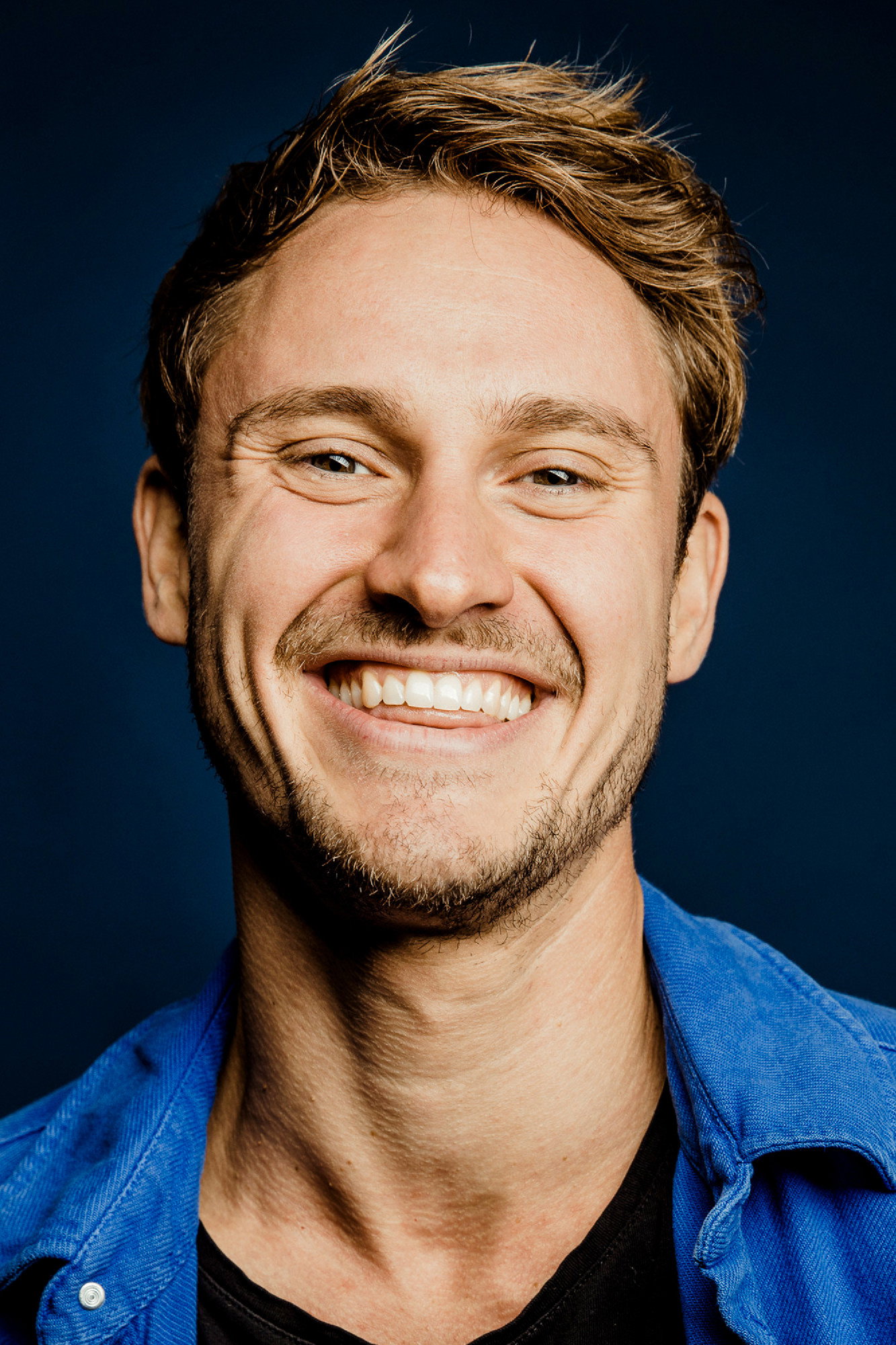 Frédéric Brossier as Joshua in The Cruise Doctor