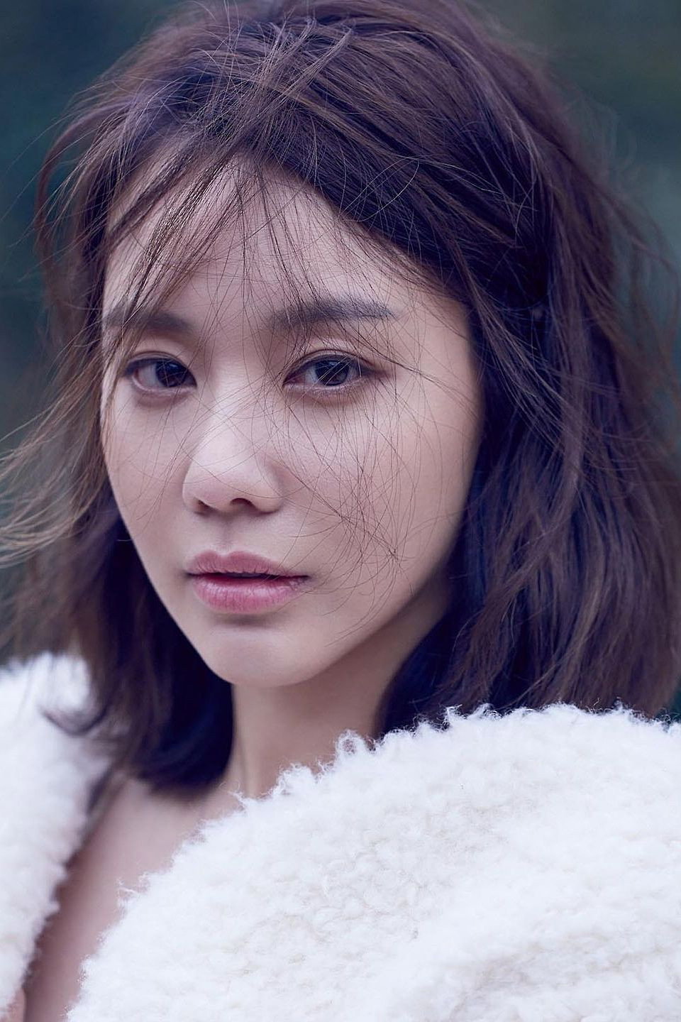 김아중 as Shin Ha-kyung in Punch