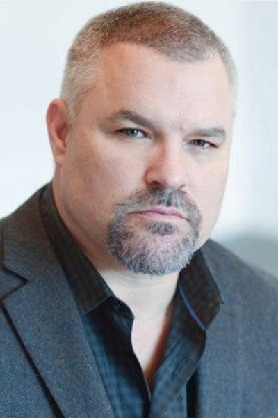 Brad Kelly as Security Guard in Tomato Red