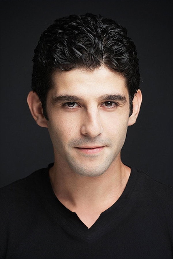 Halil Babür as Yılmaz in The List of Those Who Love Me