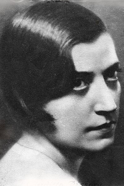 Giuditta Rissone as Madre Celeste in Tormento