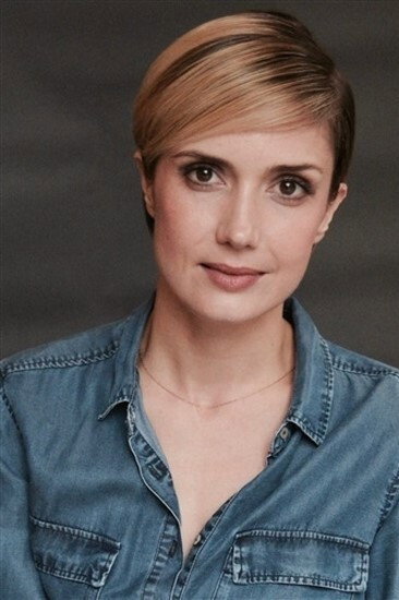 Sabine Perraud as Constance Teyssier in Ici tout commence
