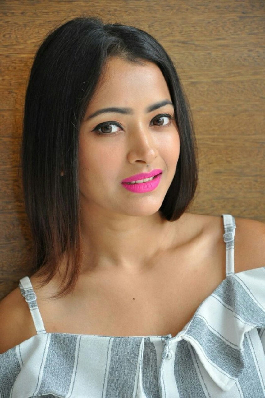 Shweta Basu Prasad as Dr. Shweta in High