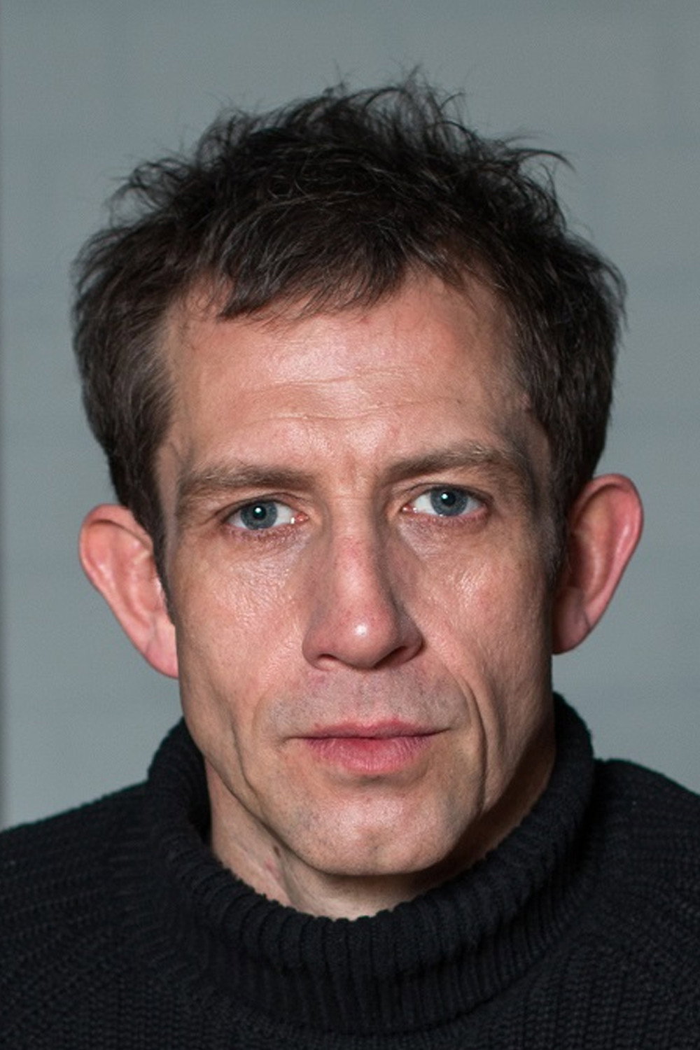 André Szymanski as Dirk Eilers in Das Mädchen am Strand