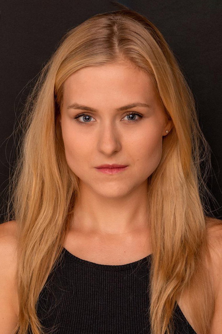 Barbora Waschingerová as Víla Poupěnka in Štístko a Poupěnka – Ať žijí pohádky