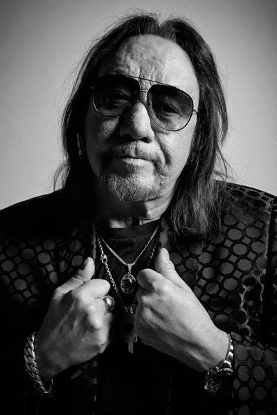 Ace Frehley as Self in Enter the Fox
