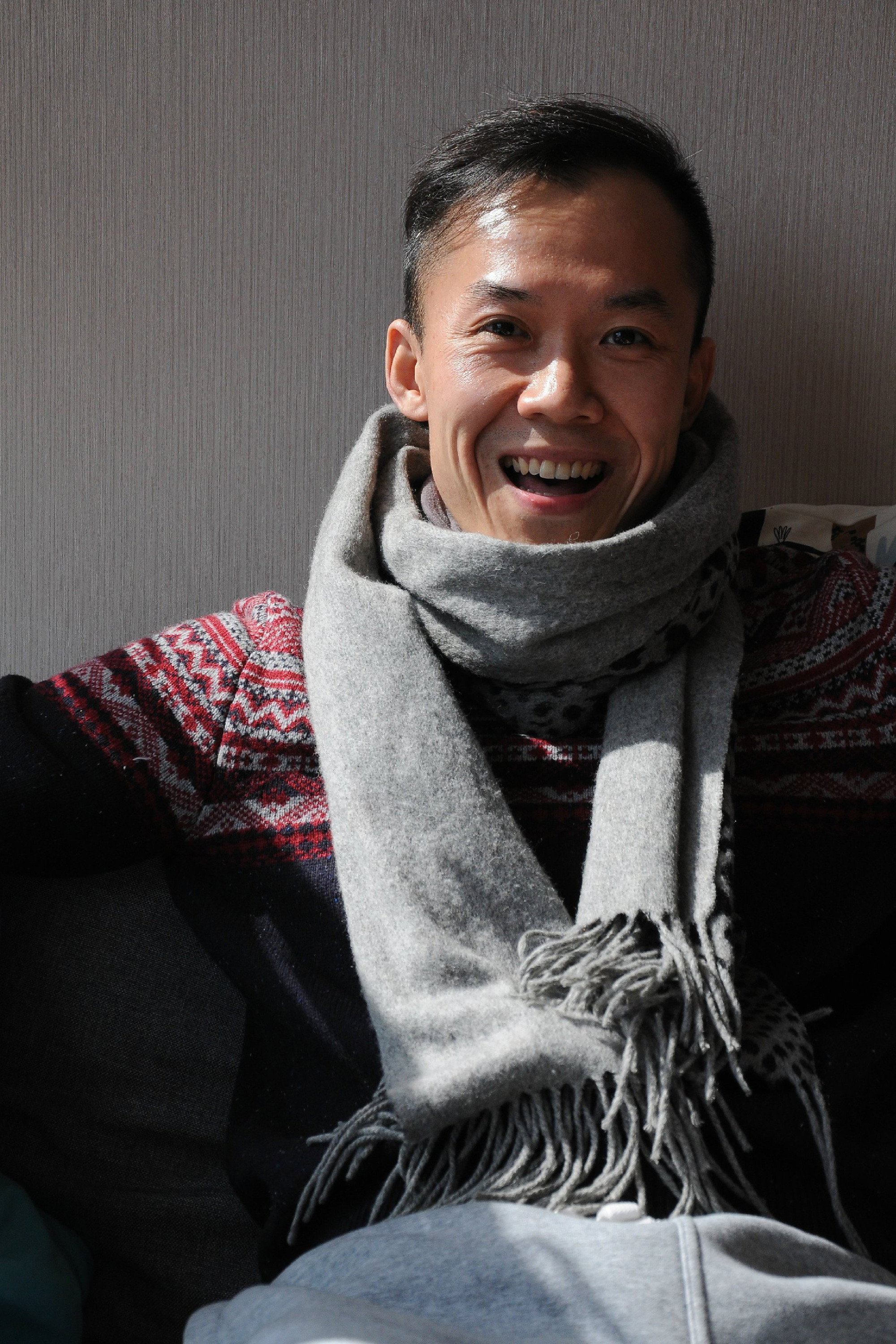 源唯杰 as 余子明 in 情陷巴塞罗那